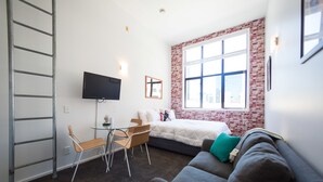 Unclassified image, 3 of 8, button - Cosy Inner City Loft (Auckland)