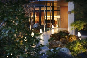 Porch - Hoshino Resorts KAI Anjin (Ito)