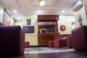 Bar (on property) - Rita's Events and Suites (Lagos)
