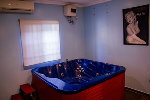 Phòng Suite Executive, 1 giường cỡ queen | Bồn tắm thủy lực