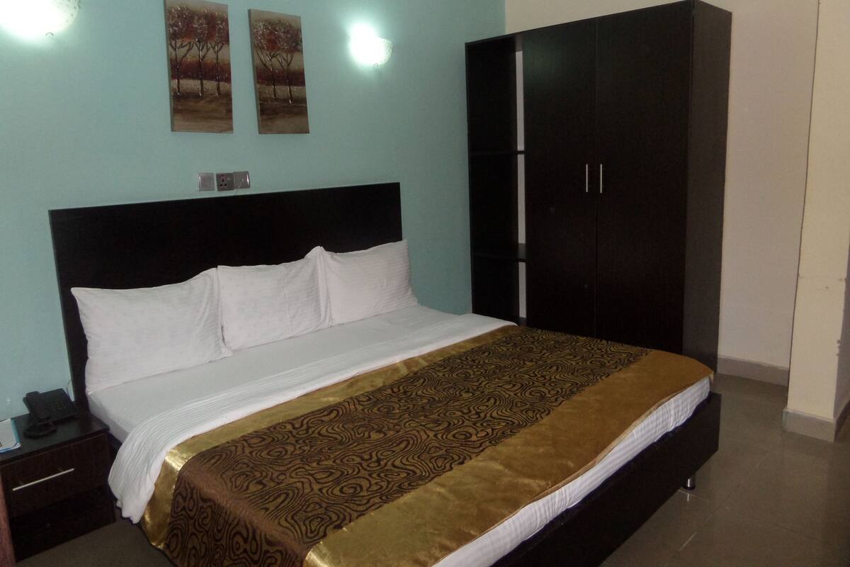 Deluxe Room, 1 Queen Bed