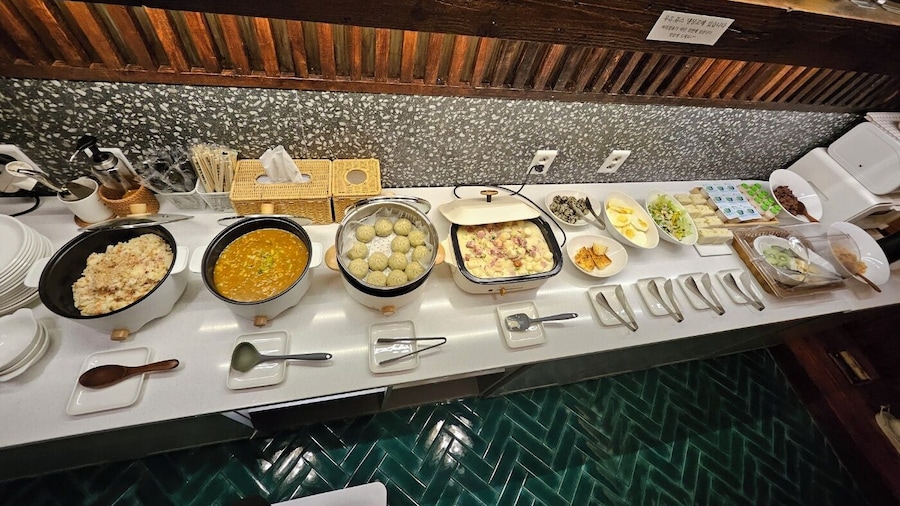 February Hotel Sungseo