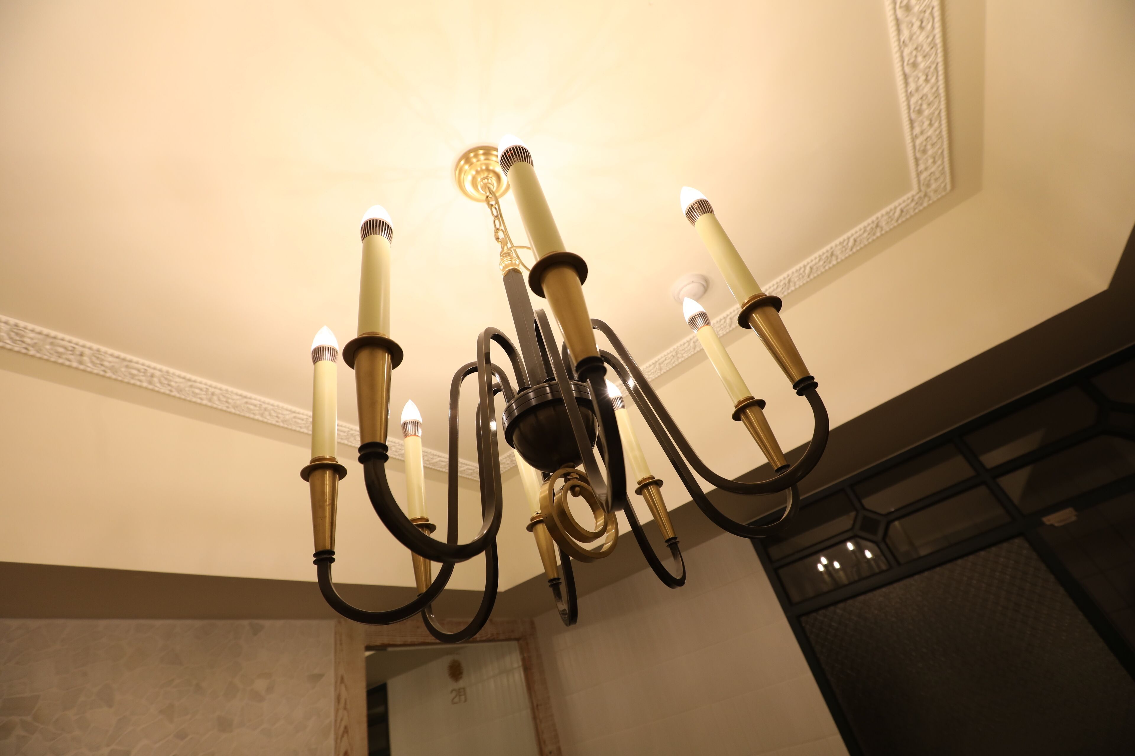 royal suite (no breakfast provided from saturday to monday) | 1 bedroom, individually decorated, individually furnished, free wifi