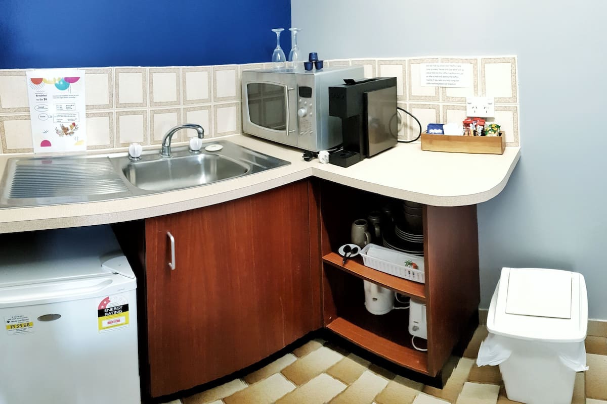 fridge, microwave, coffee/tea maker, electric kettle