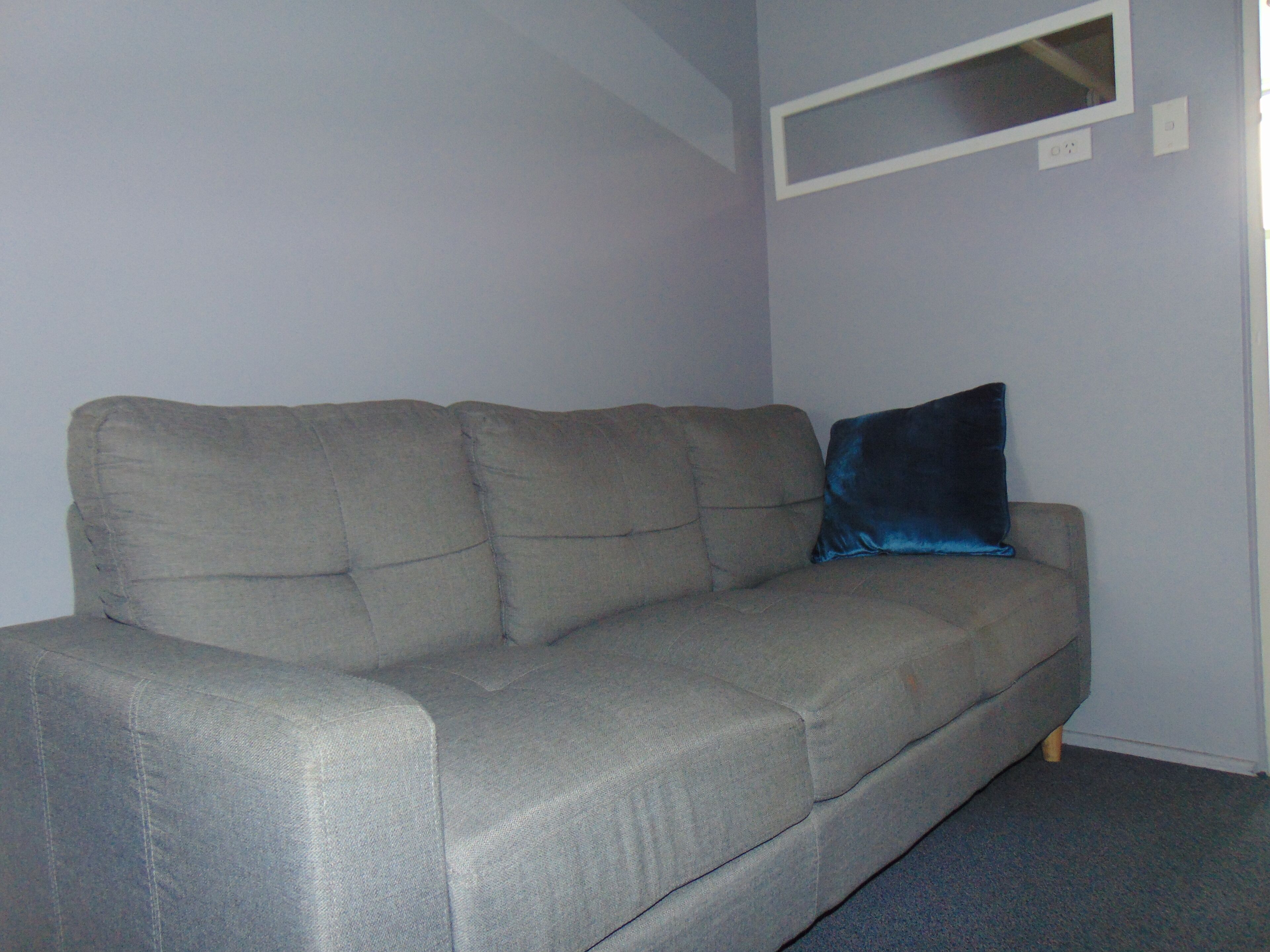 economy studio, 1 queen bed | premium bedding, in-room safe, desk, laptop workspace