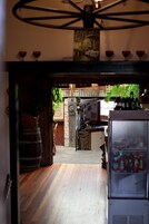 Lunch and dinner served