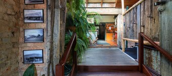 พรินซ์ออฟเวลส์ โมเทล