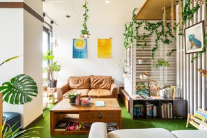 ロビー応接スペース