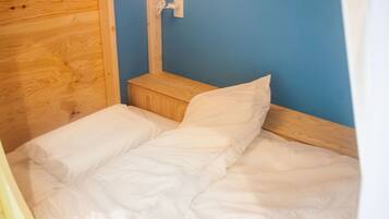 Shared Dormitory | Free WiFi