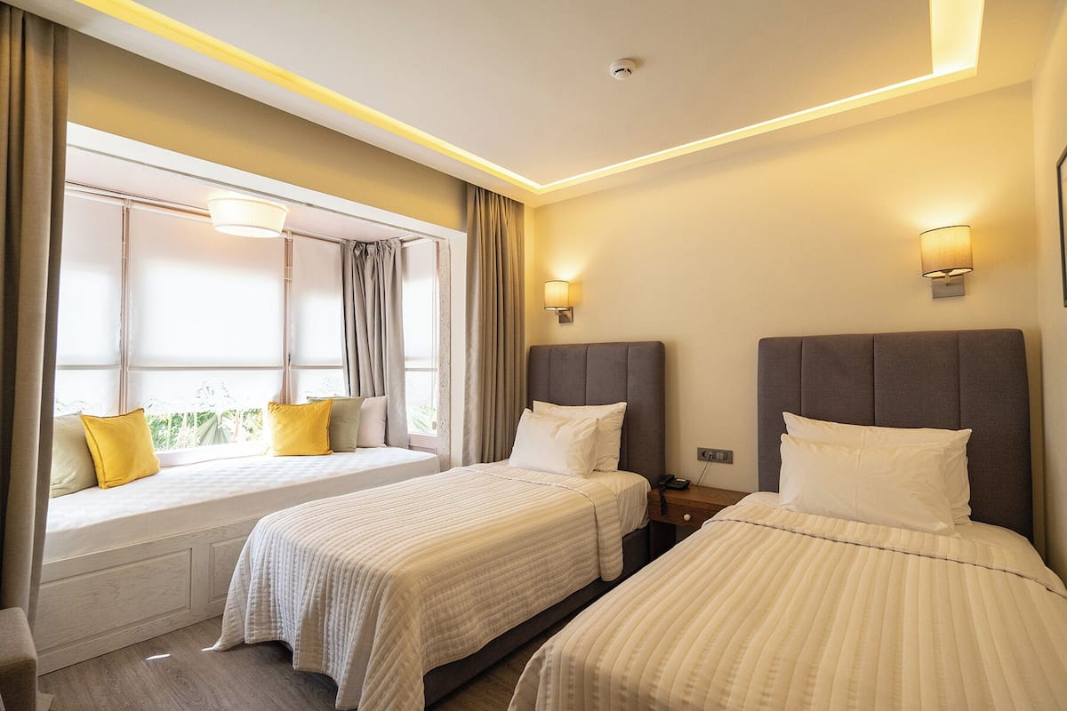 1 bedroom, premium bedding, minibar, in-room safe