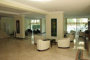 Sala de estar en el lobby