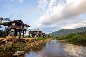 Deluxe Room (Phutara) | Útsýni yfir vatnið