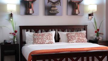 Phòng phong cách cổ điển, quang cảnh hồ (Memorable Queen) | Minibar, két bảo mật tại phòng, bàn, bàn ủi/dụng cụ ủi quần áo