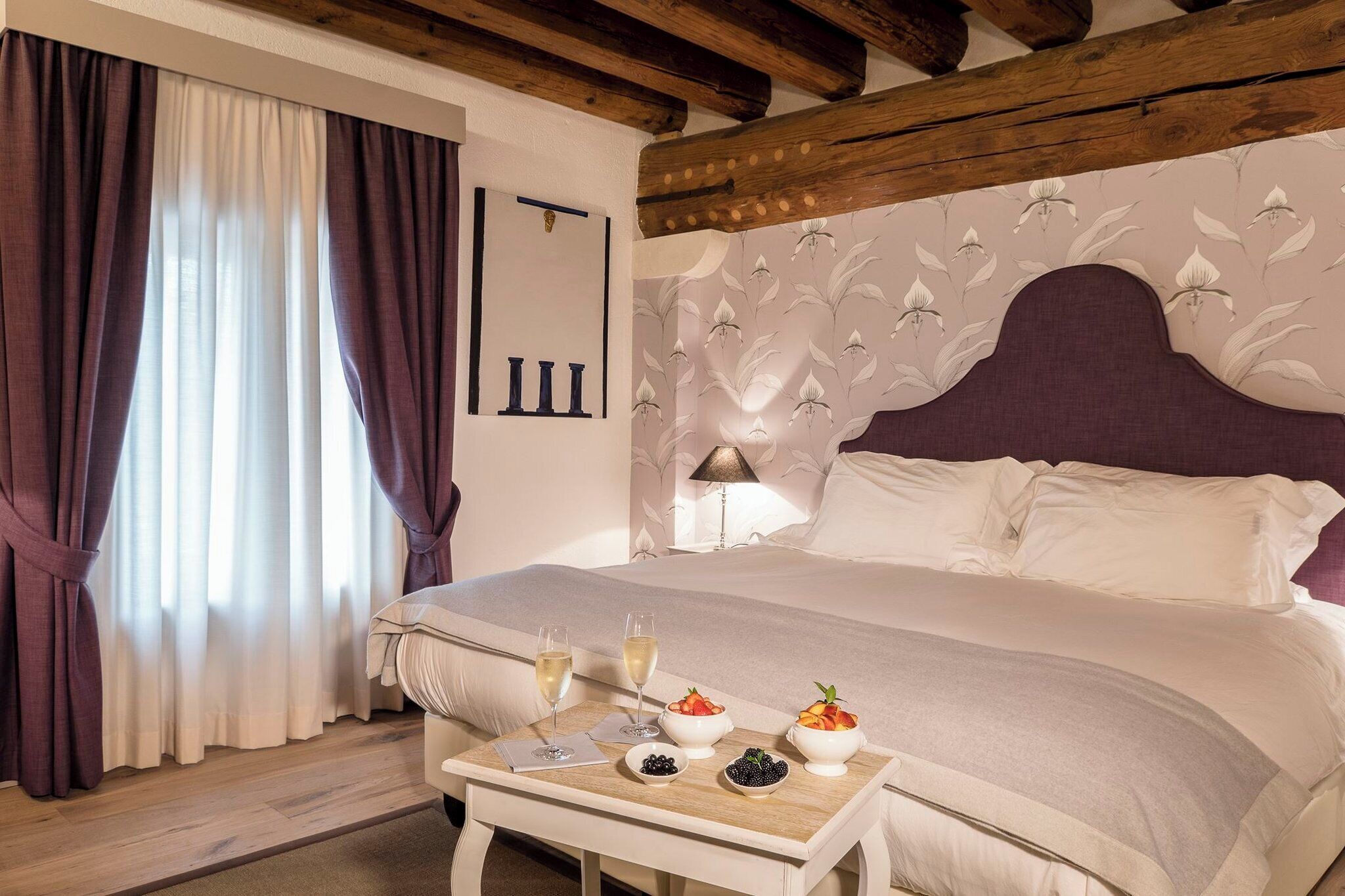 1 bedroom, down duvets, minibar, in-room safe