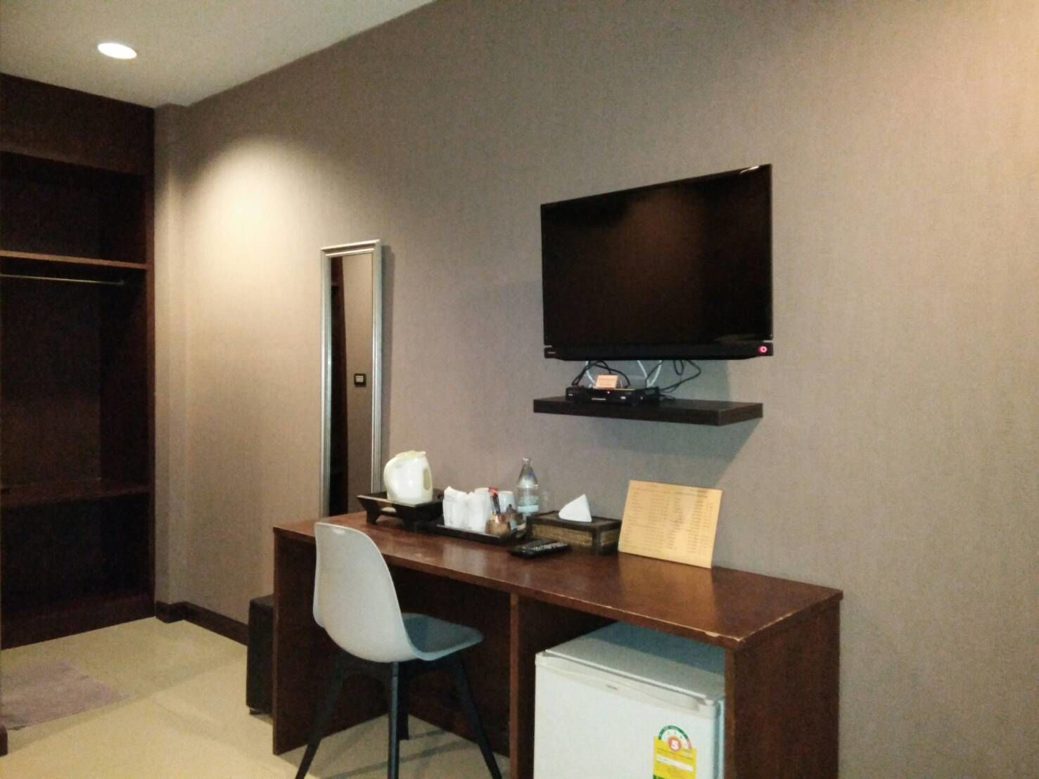 superior twin room | view from room