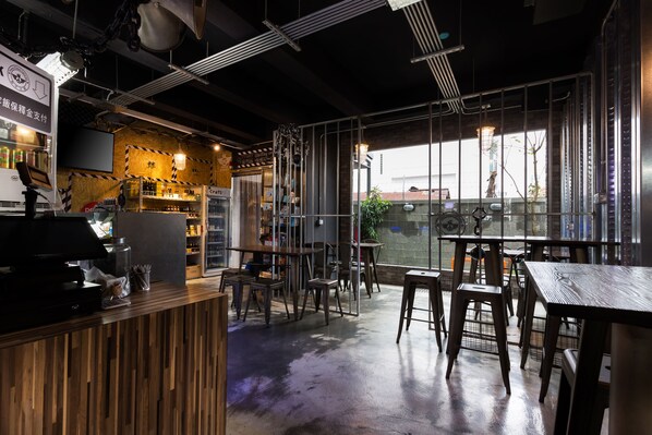 Se sirven cenas y cocina americana