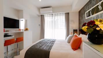 In-room safe, free WiFi