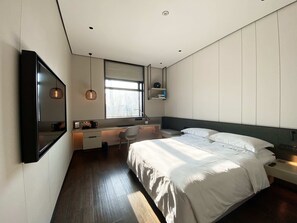In-room safe, desk, blackout curtains, free WiFi