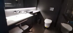 In-room safe, desk, blackout curtains, free WiFi