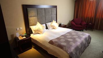 Minibar, in-room safe, desk, blackout curtains