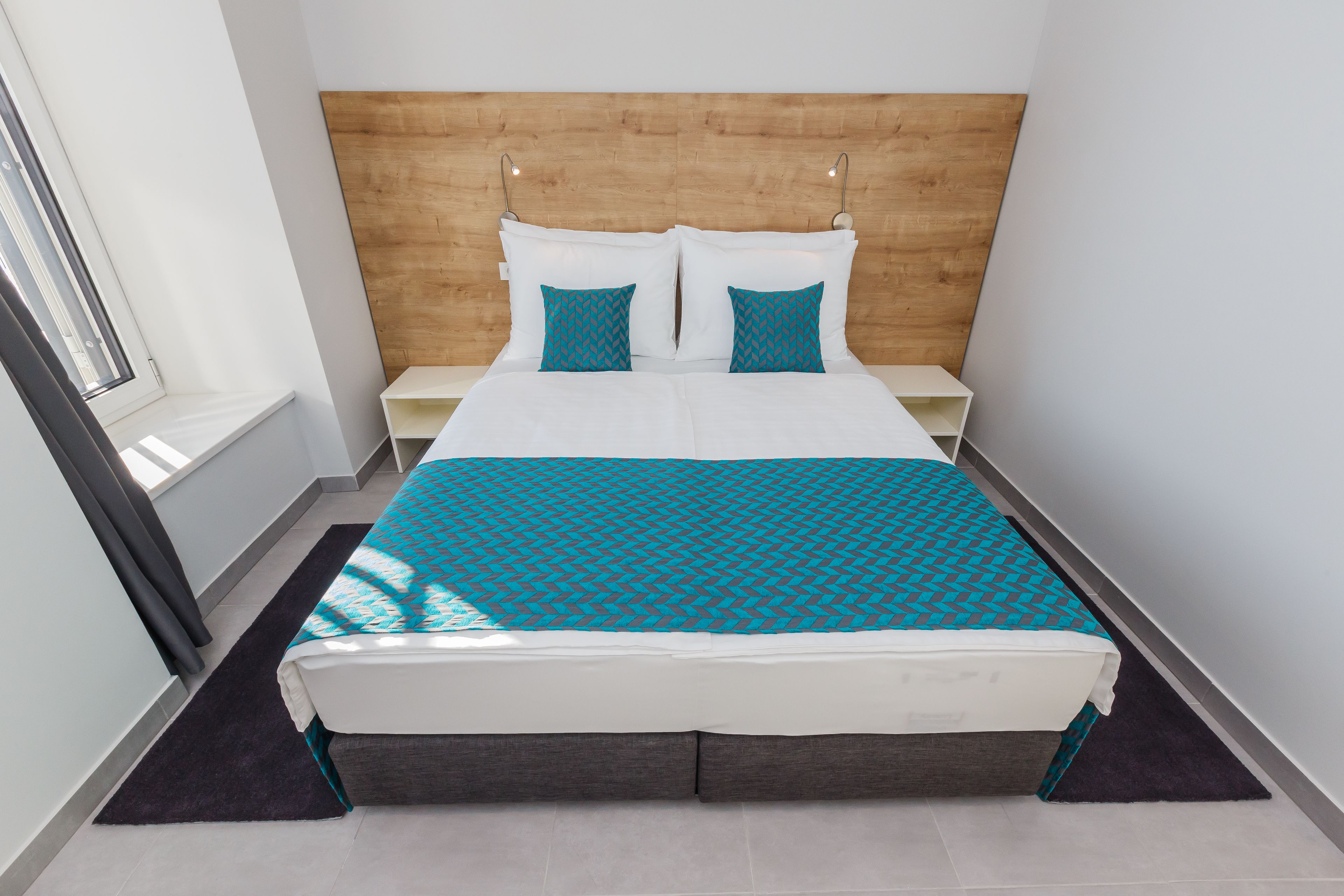 standard double, sea view | hypo-allergenic bedding, desk, blackout curtains, soundproofing