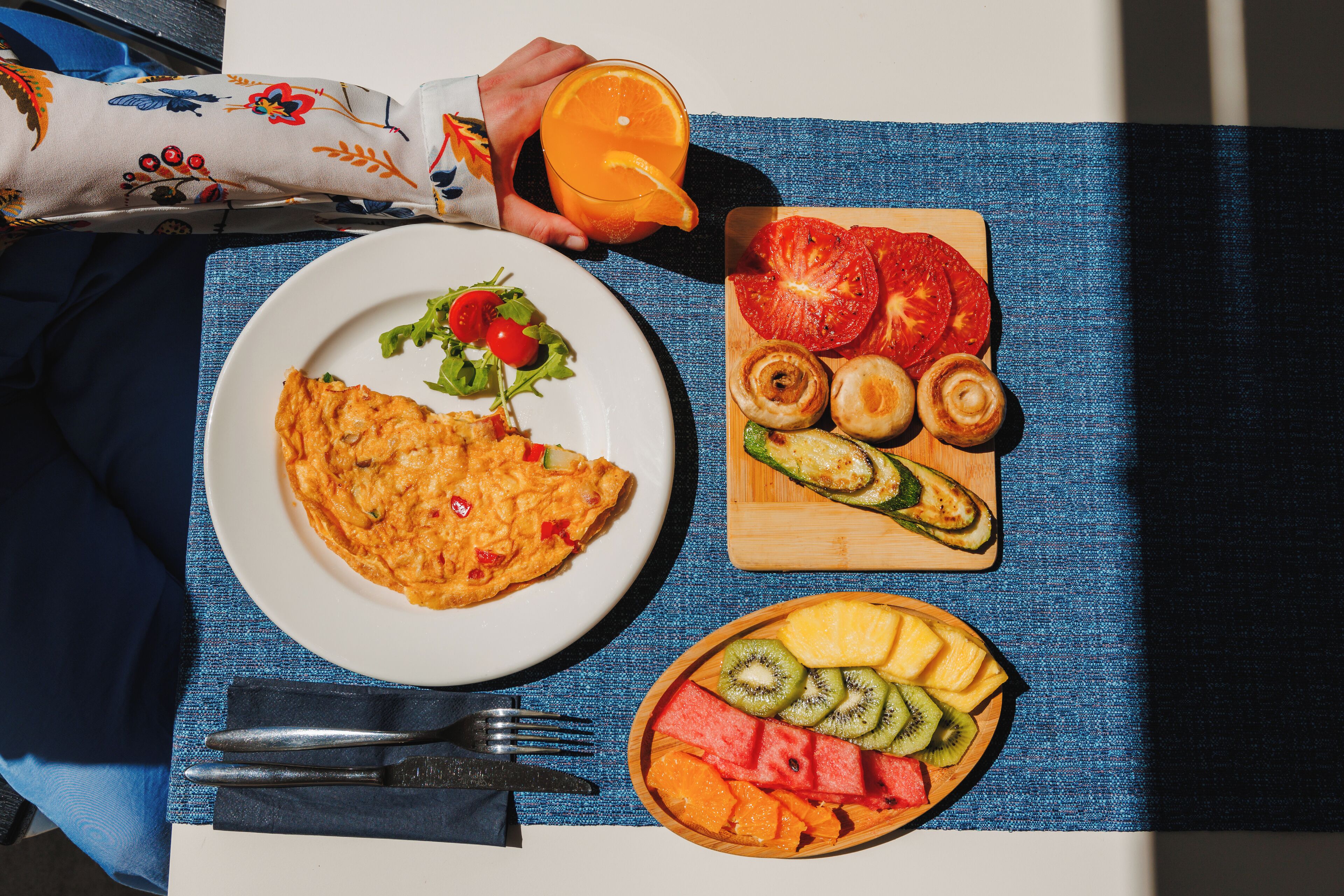 free daily full breakfast