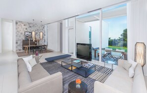 LED TV, DVD player, ping pong - Al Zorah Beach Resort (Ajman)