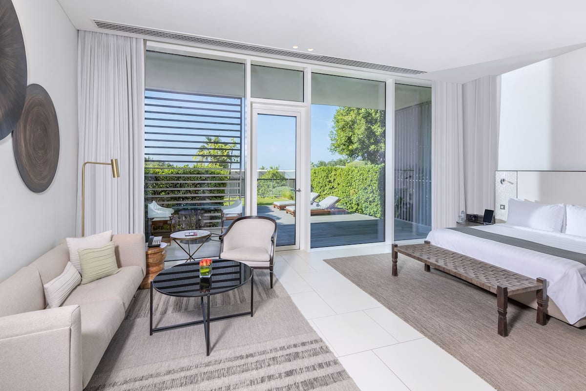 minibar, in-room safe, desk, blackout curtains