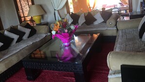 Villa, 5 Bedrooms | Living room - Il Villaggio (Marrakech)