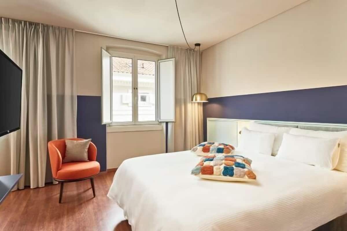 1 bedroom, blackout curtains, iron/ironing board, free WiFi