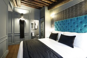 Classic Double Room | Premium bedding, down duvets, memory-foam beds, minibar - Saint B Boutique Hotel STB (Rome)