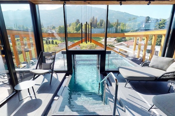 Piscina interna, piscina externa