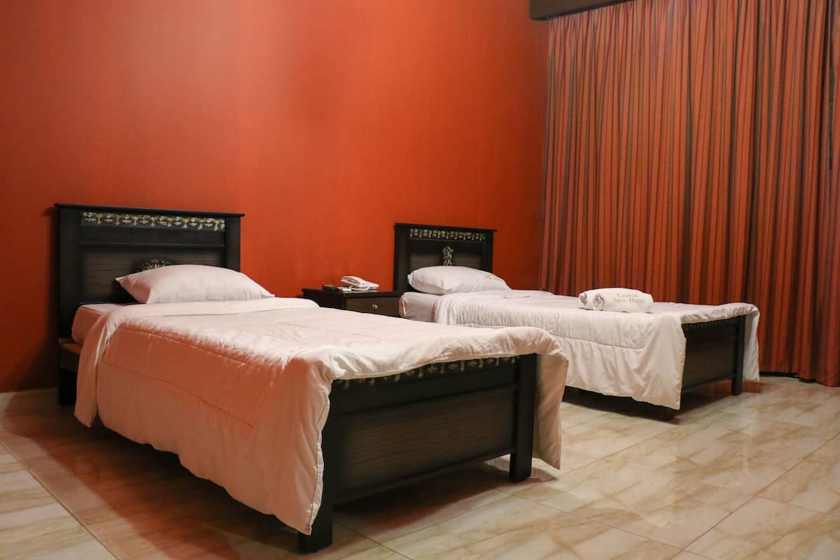 3 bilik tidur, bar mini, peti besi dalam bilik, Wi-fi percuma