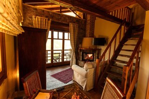 Apartment, 1 Schlafzimmer (Attic) | Individuell dekoriert, individuell eingerichtet, Verdunkelungsvorhänge