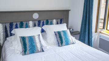 Chambre Simple | Literie de qualité supérieure, bureau, Wi-Fi gratuit