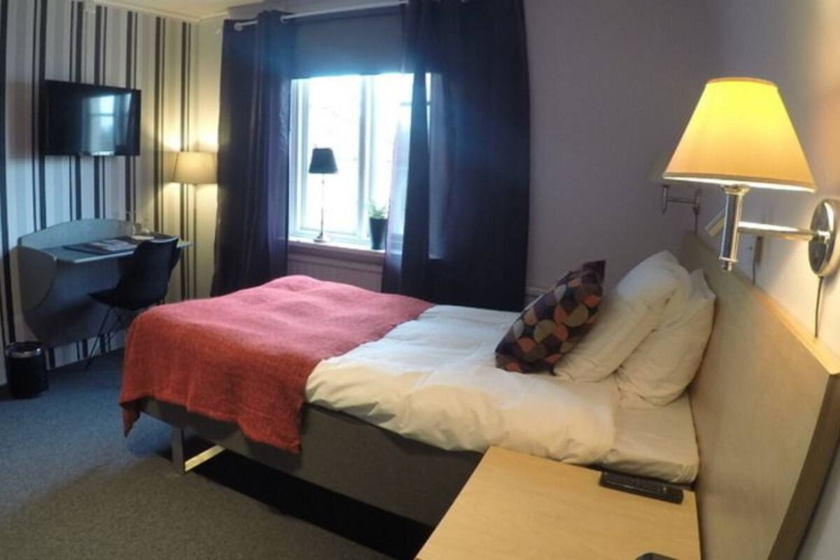 Single Room | Desk, blackout drapes, iron/ironing board (on request)