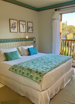 Comfort Room, Balcony | Premium bedding, memory-foam beds, minibar, in-room safe