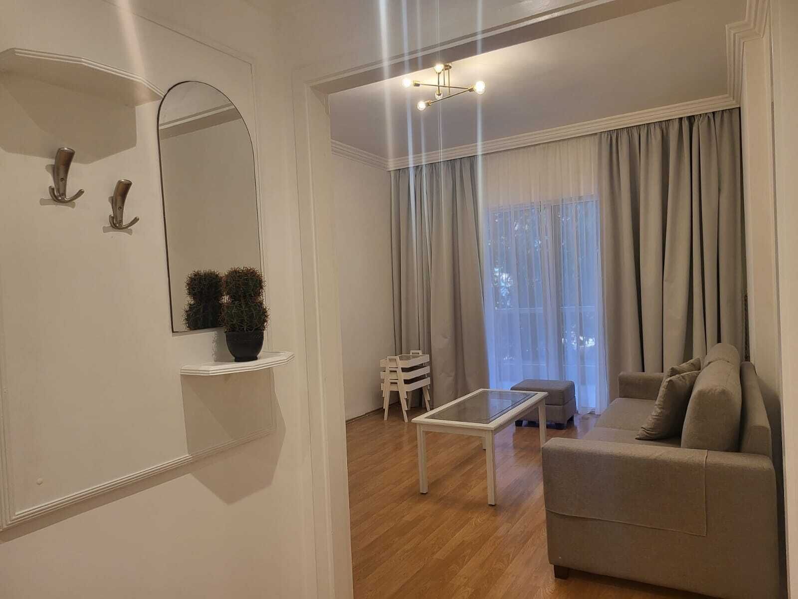 客房内保险箱、办公桌、熨斗/熨衣板、免费婴儿床