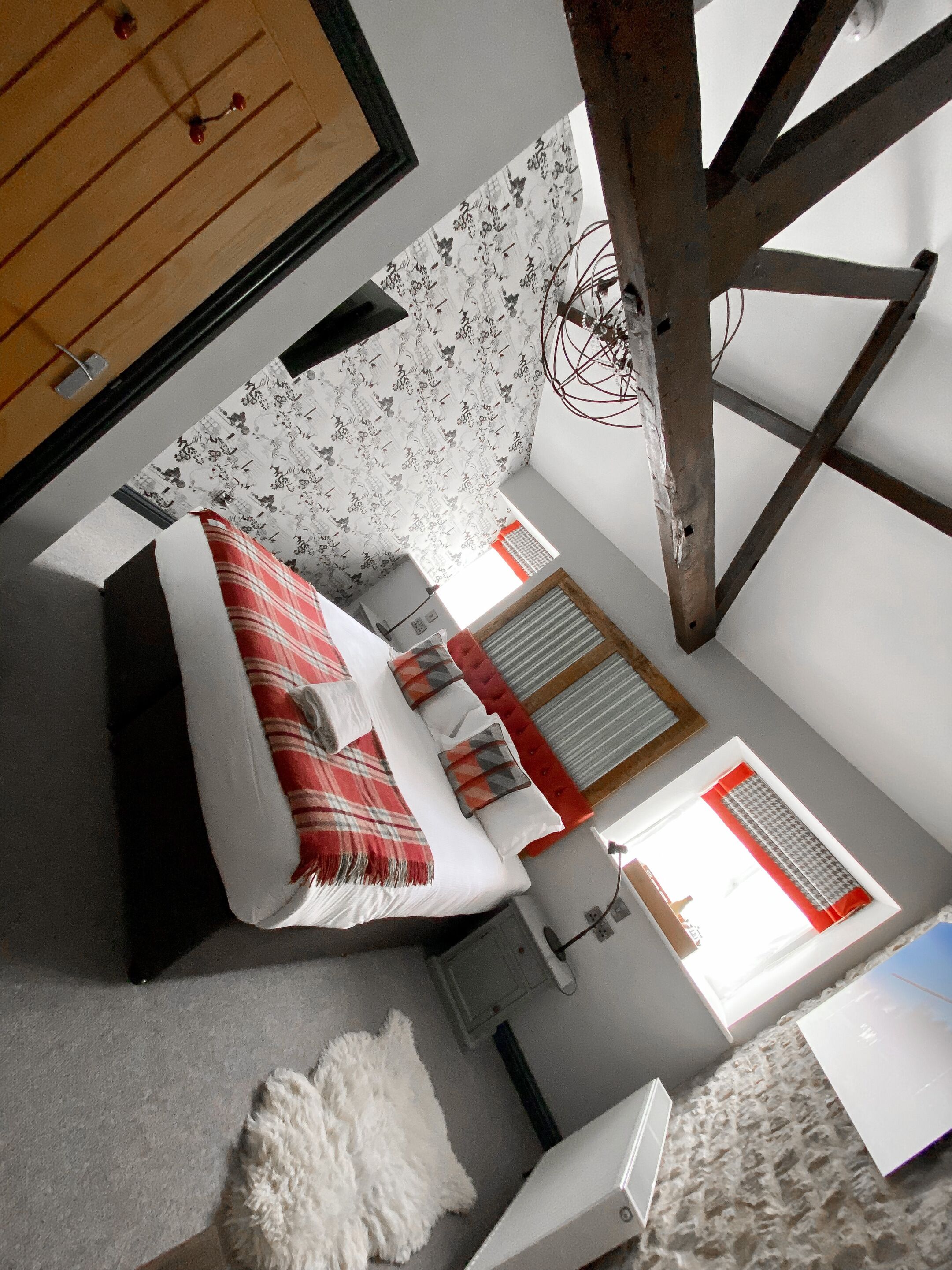 Standard Suite, Ensuite (Football Field)