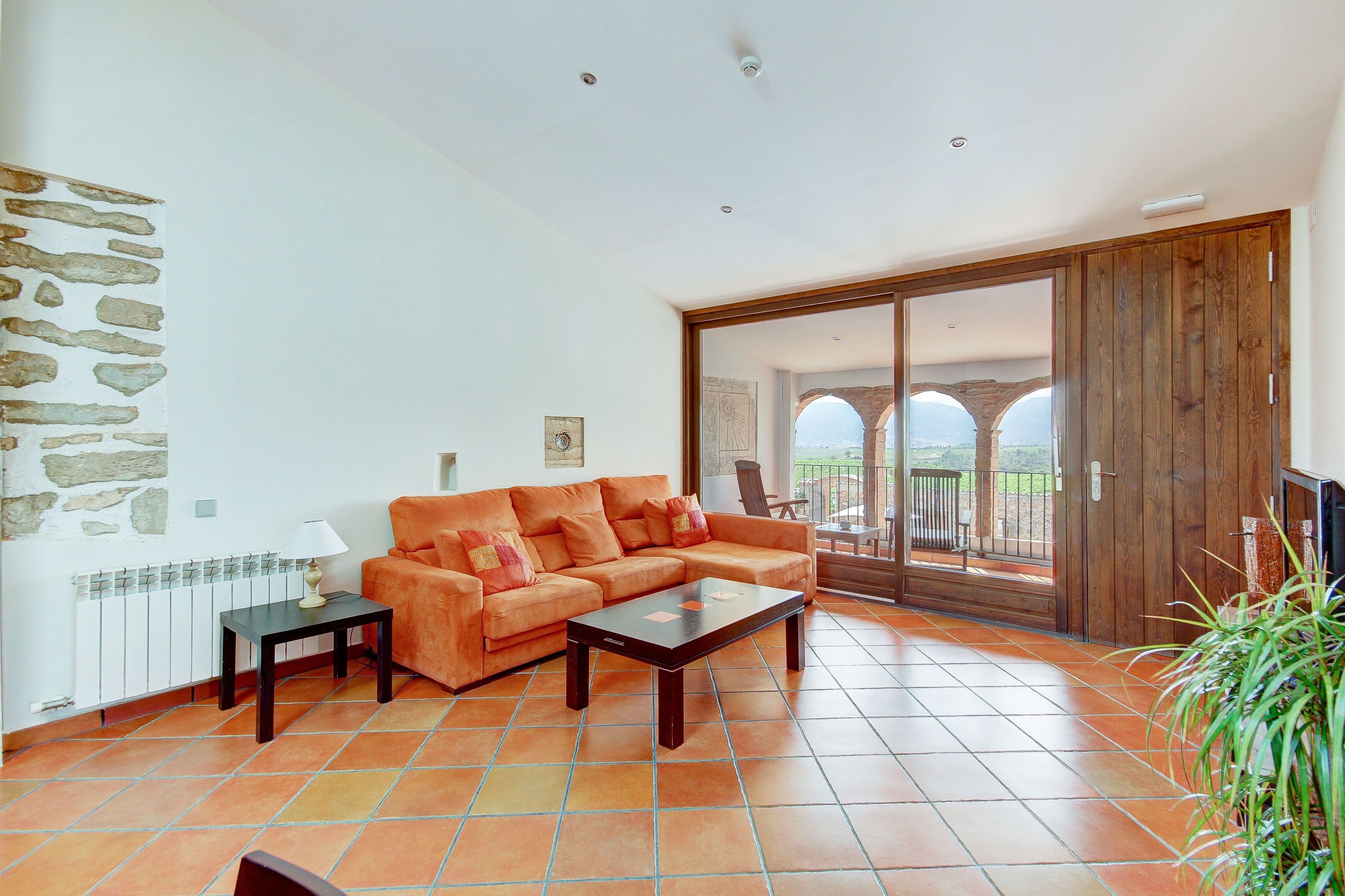 Appartement, 2 slaapkamers | Woonruimte | Een plasmatelevisie