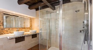 Standard Double Room | Bilik Mandi | Pancuran mandi, hulu semburan hidrourut 