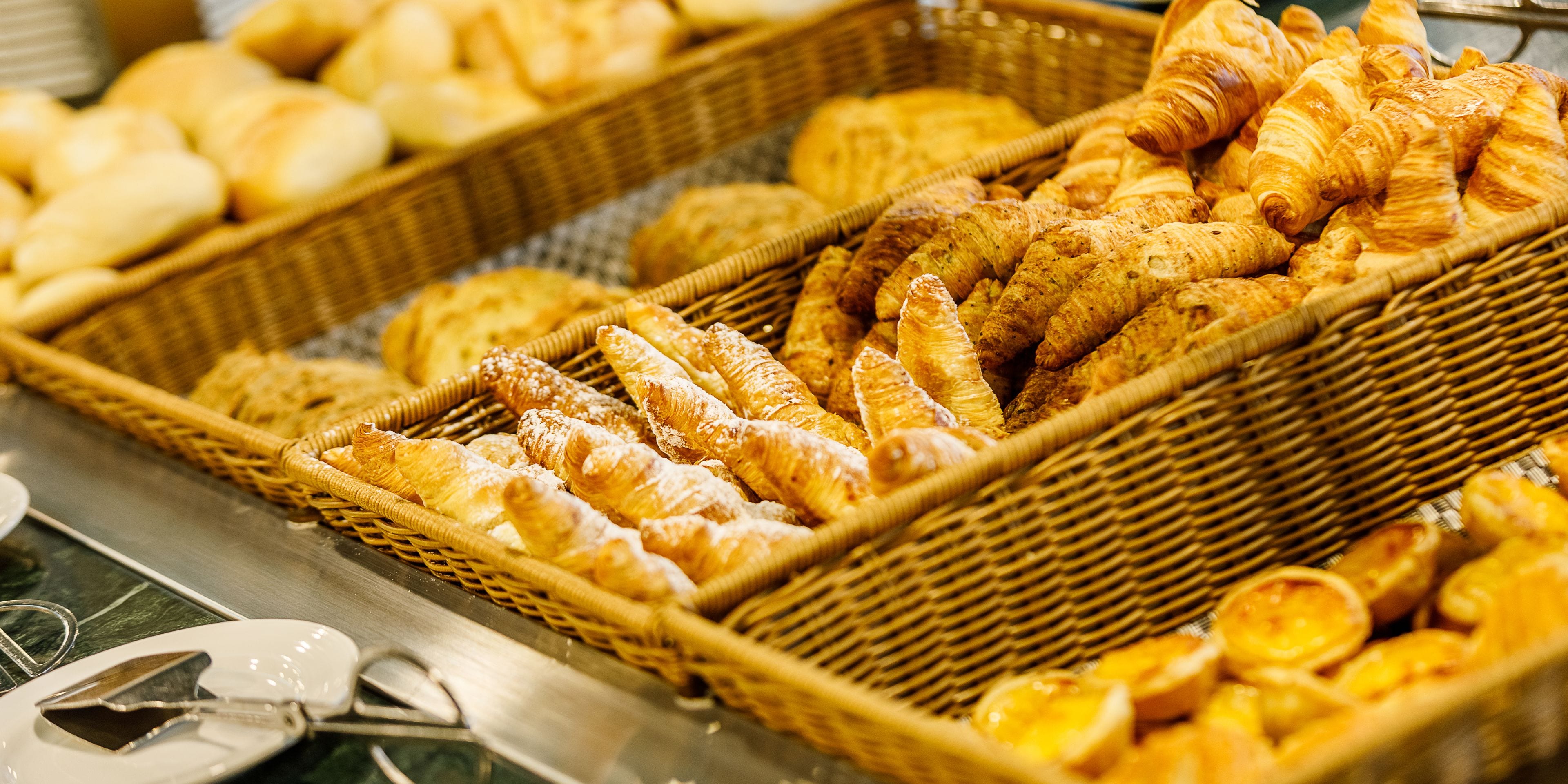 Daily buffet breakfast (EUR 12 per person)