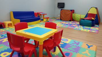 Children’s play area – indoor