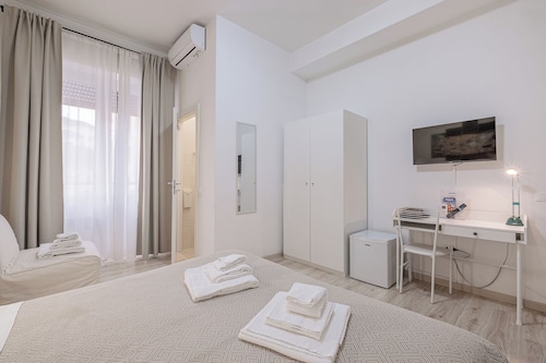 Damiani & Sister Guest House