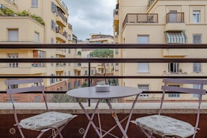 Chambre Double ou avec lits jumeaux, balcon | Terrasse/Patio