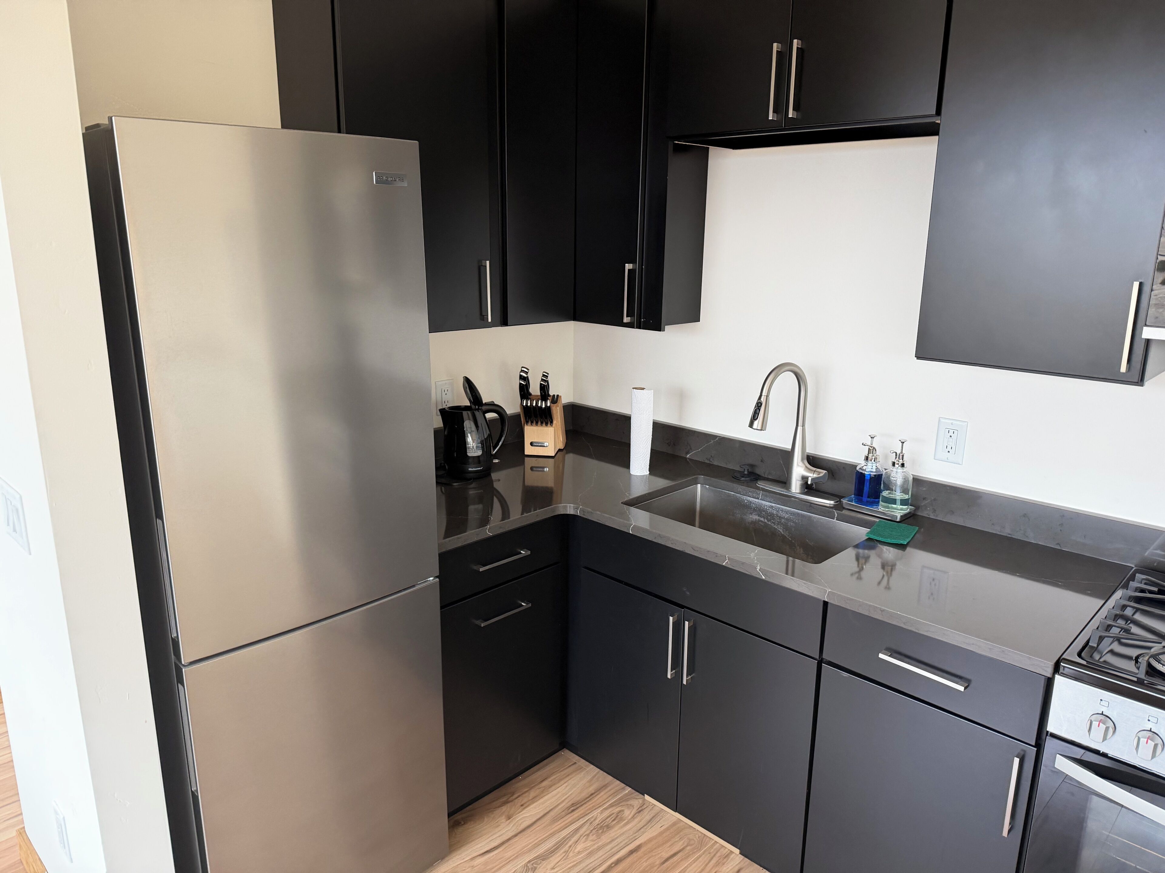 Luxury Cabin | Private kitchen | Full-size fridge, microwave, stovetop, coffee/tea maker