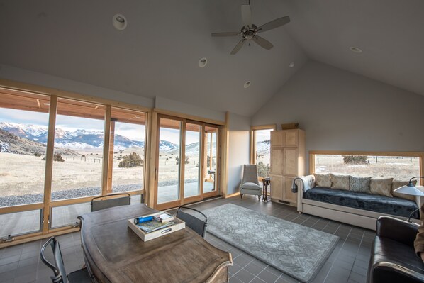 Chalet rustique, vue sur la montagne, cÎté montagne | Salle de séjour