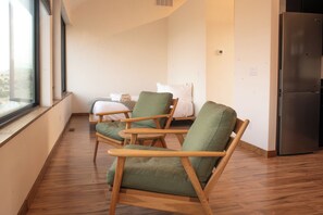 Luxury Cabin | Living area