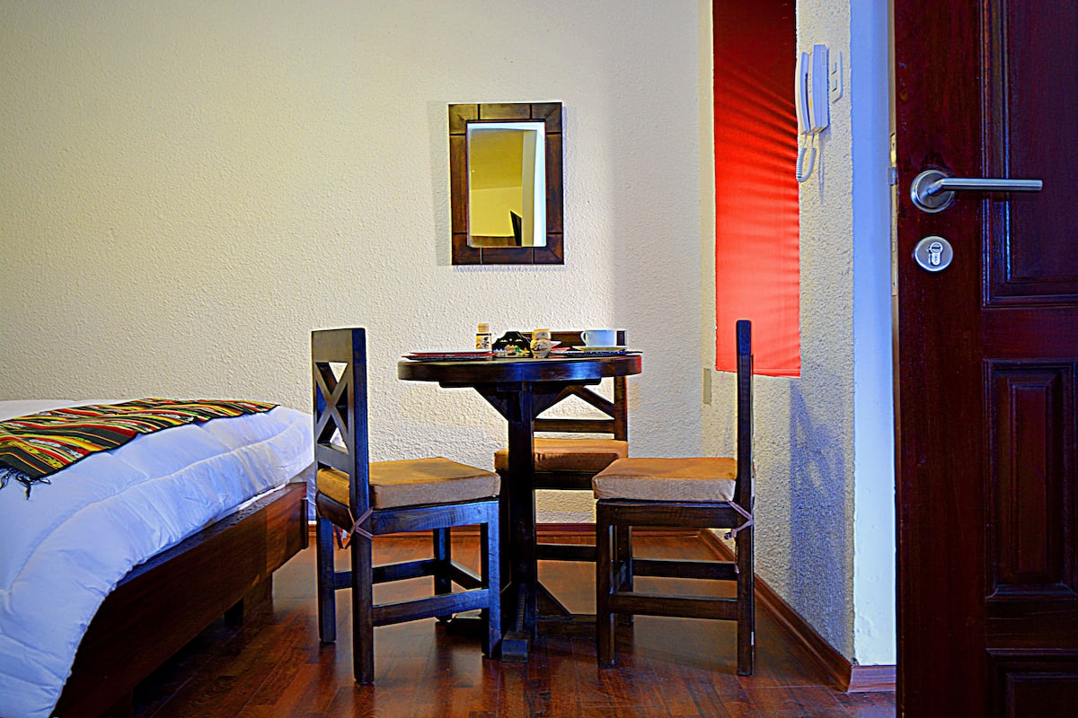 Suite monolocale Comfort, angolo cottura, al piano terra | Pasti in camera