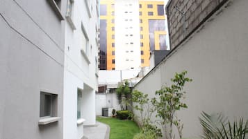 Halaman properti